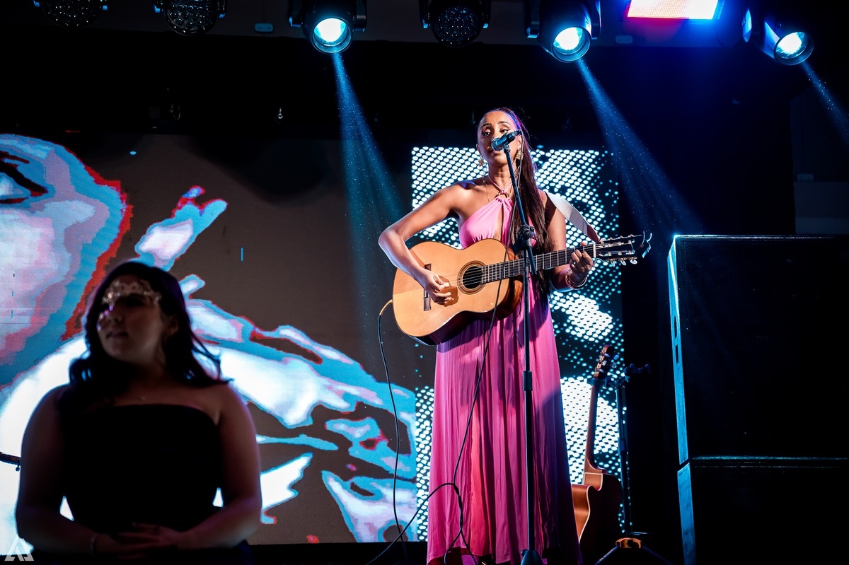 Ensaio Festa Book Teen Debutante 15 Anos Alex Jardim Fotografia Fotógrafo Makink Off Resende Itatiaia Penedo Porto Real Quatis Barra Mansa Volta Redonda Lena Buffet La Belle Maison Estela Dani Vidal Alicia Oliveira Camila Hoffmann Cerimonial Maquiadora