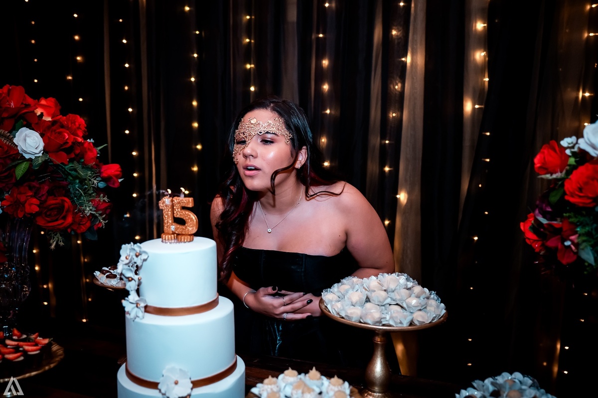 Ensaio Festa Book Teen Debutante 15 Anos Alex Jardim Fotografia Fotógrafo Makink Off Resende Itatiaia Penedo Porto Real Quatis Barra Mansa Volta Redonda Lena Buffet La Belle Maison Estela Dani Vidal Alicia Oliveira Camila Hoffmann Cerimonial Maquiadora