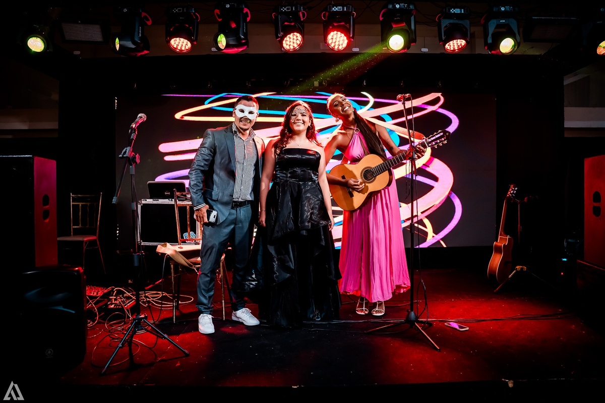 Ensaio Festa Book Teen Debutante 15 Anos Alex Jardim Fotografia Fotógrafo Makink Off Resende Itatiaia Penedo Porto Real Quatis Barra Mansa Volta Redonda Lena Buffet La Belle Maison Estela Dani Vidal Alicia Oliveira Camila Hoffmann Cerimonial Maquiadora