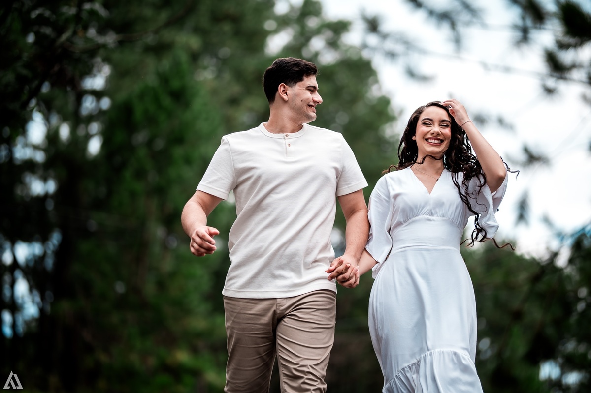 Wedding Casamento Buffet Making Off  Cerimonialista Fotógrafo Vestido Foto Noiva Camila Hoffmann Cerimonial Elimeire Dani Vidal La Belle Maison Lena Buffet Casarão Penedo Diva Buffet Buquê Resende Penedo Itatiaia 