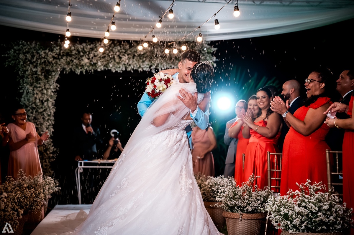 Wedding Casamento Buffet Making Off Decoração Cerimonialista Fotógrafo Vestido Noiva Noivo Camila Hoffmann Cerimonial Elimeire Assessoria de Evento Dani Vidal Vila Nova La Belle Maison Lena Buffet Casarão Penedo Diva Buffet Buquê Resende Penedo 