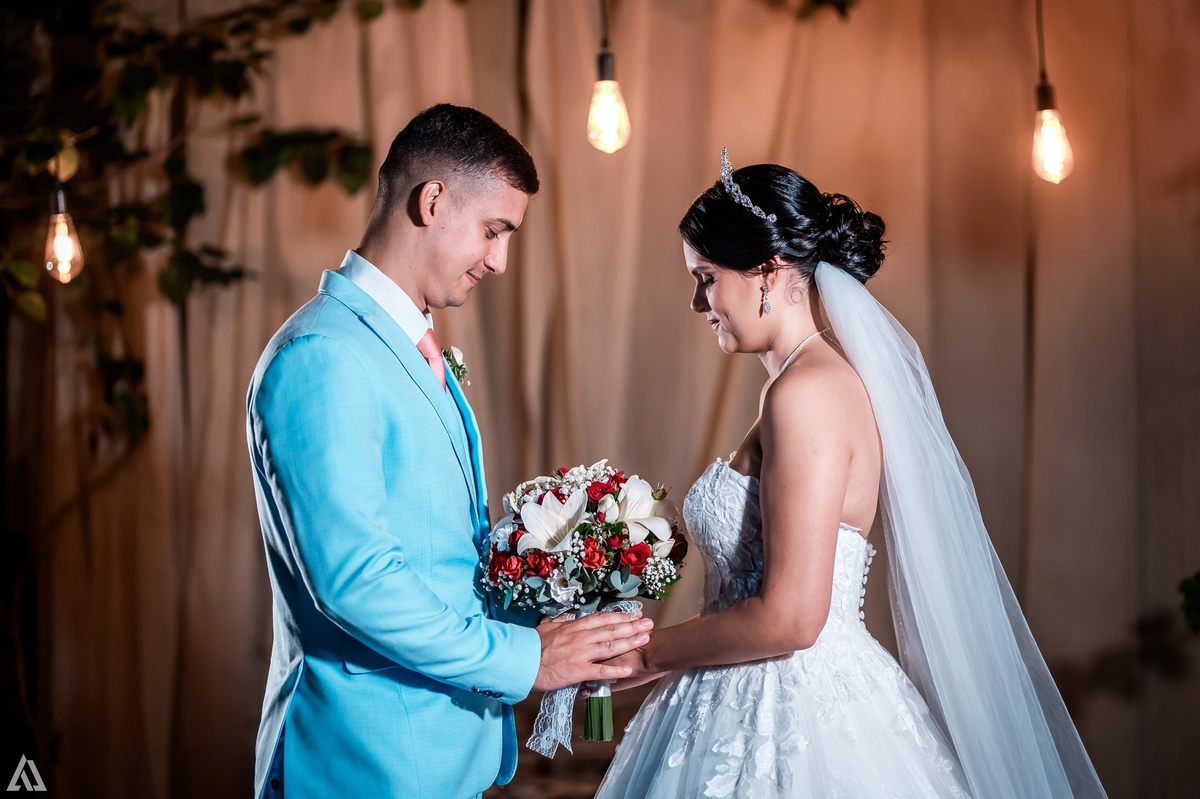 Wedding Casamento Buffet Making Off Decoração Cerimonialista Fotógrafo Vestido Noiva Noivo Camila Hoffmann Cerimonial Elimeire Assessoria de Evento Dani Vidal Vila Nova La Belle Maison Lena Buffet Casarão Penedo Diva Buffet Buquê Resende Penedo 