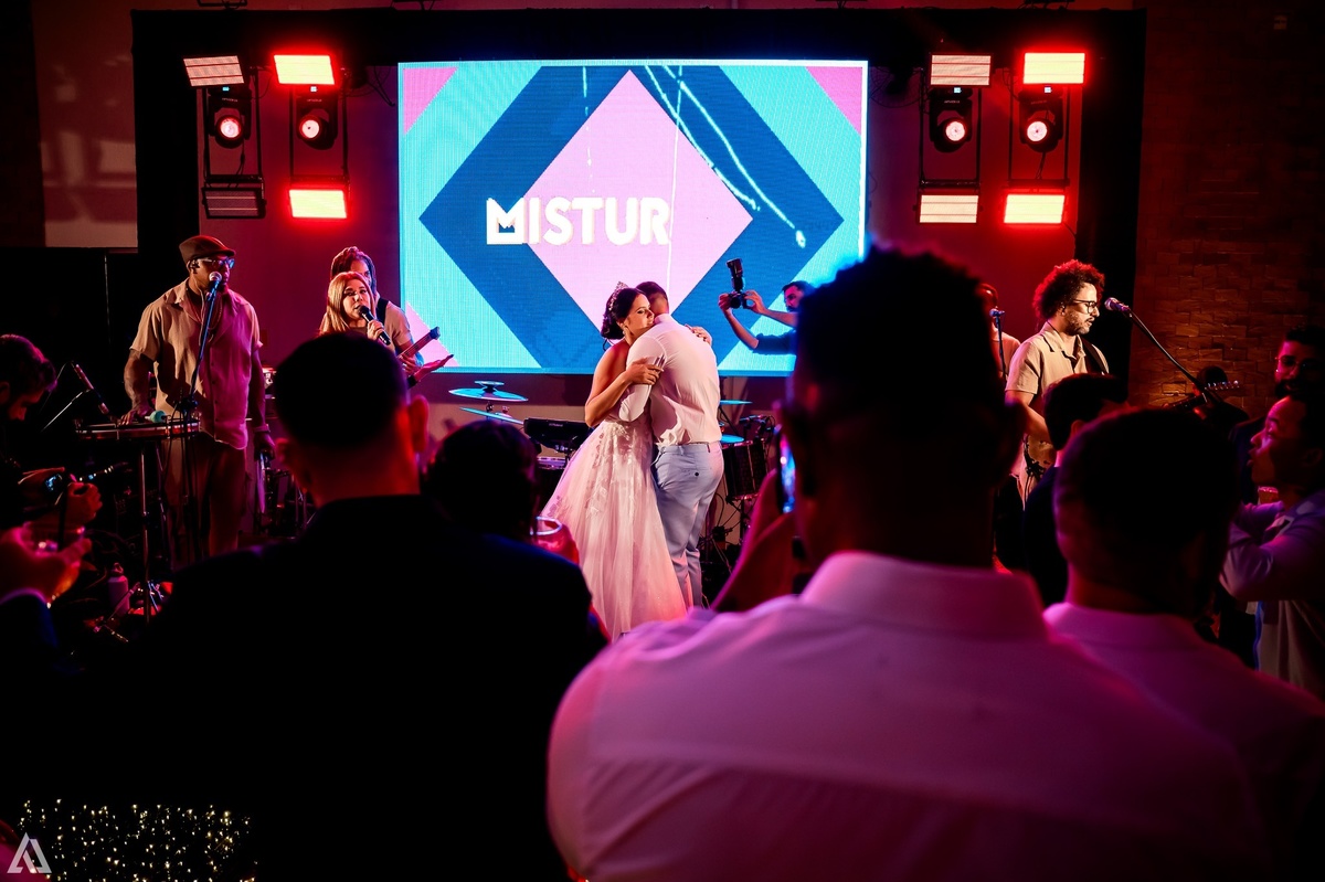 Wedding Casamento Buffet Making Off Decoração Cerimonialista Fotógrafo Vestido Noiva Noivo Camila Hoffmann Cerimonial Elimeire Assessoria de Evento Dani Vidal Vila Nova La Belle Maison Lena Buffet Casarão Penedo Diva Buffet Buquê Resende Penedo 