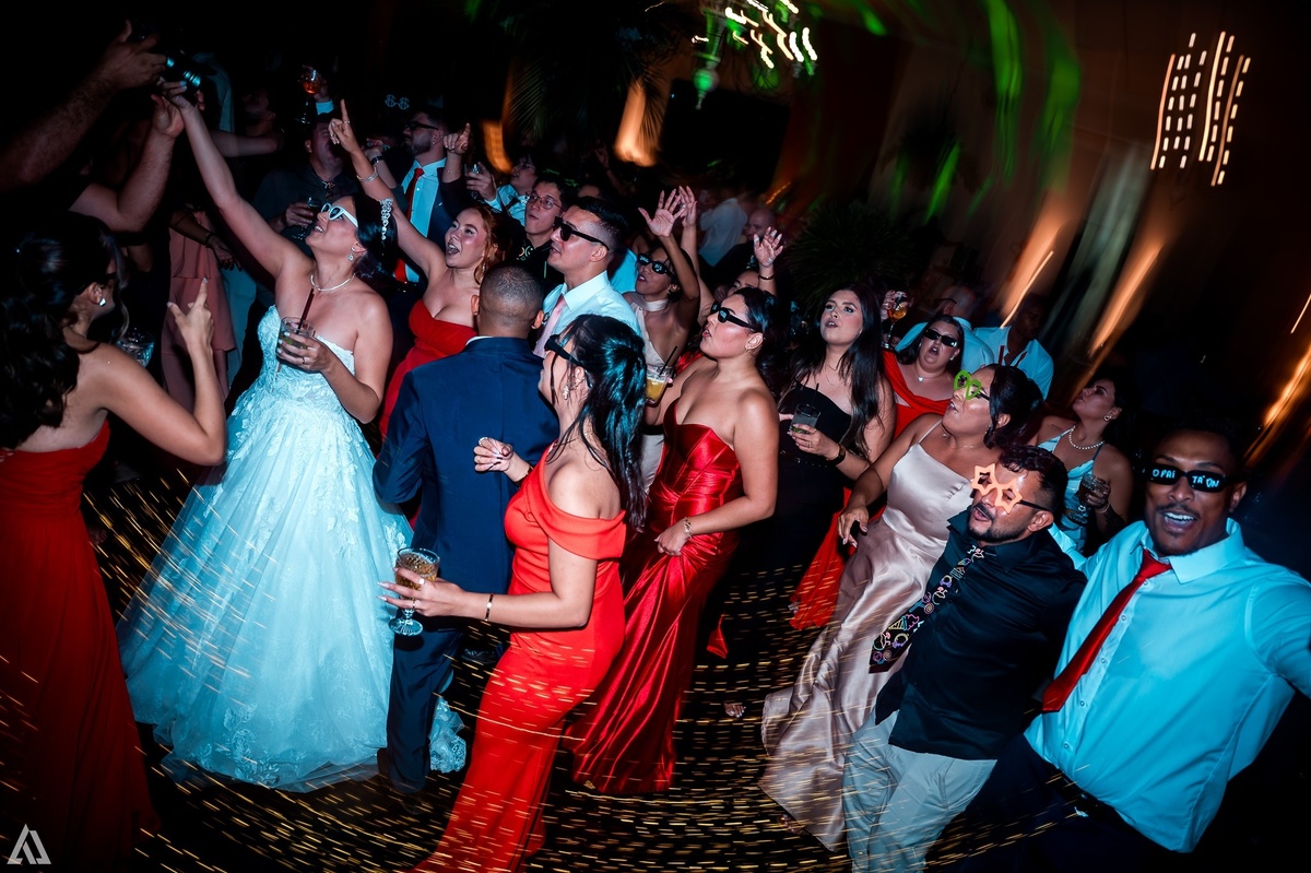 Wedding Casamento Buffet Making Off Decoração Cerimonialista Fotógrafo Vestido Noiva Noivo Camila Hoffmann Cerimonial Elimeire Assessoria de Evento Dani Vidal Vila Nova La Belle Maison Lena Buffet Casarão Penedo Diva Buffet Buquê Resende Penedo 