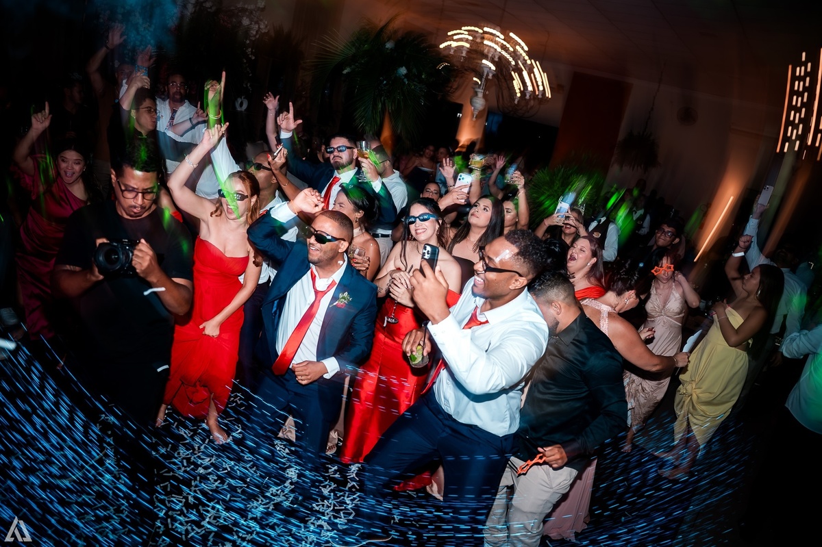 Wedding Casamento Buffet Making Off Decoração Cerimonialista Fotógrafo Vestido Noiva Noivo Camila Hoffmann Cerimonial Elimeire Assessoria de Evento Dani Vidal Vila Nova La Belle Maison Lena Buffet Casarão Penedo Diva Buffet Buquê Resende Penedo 