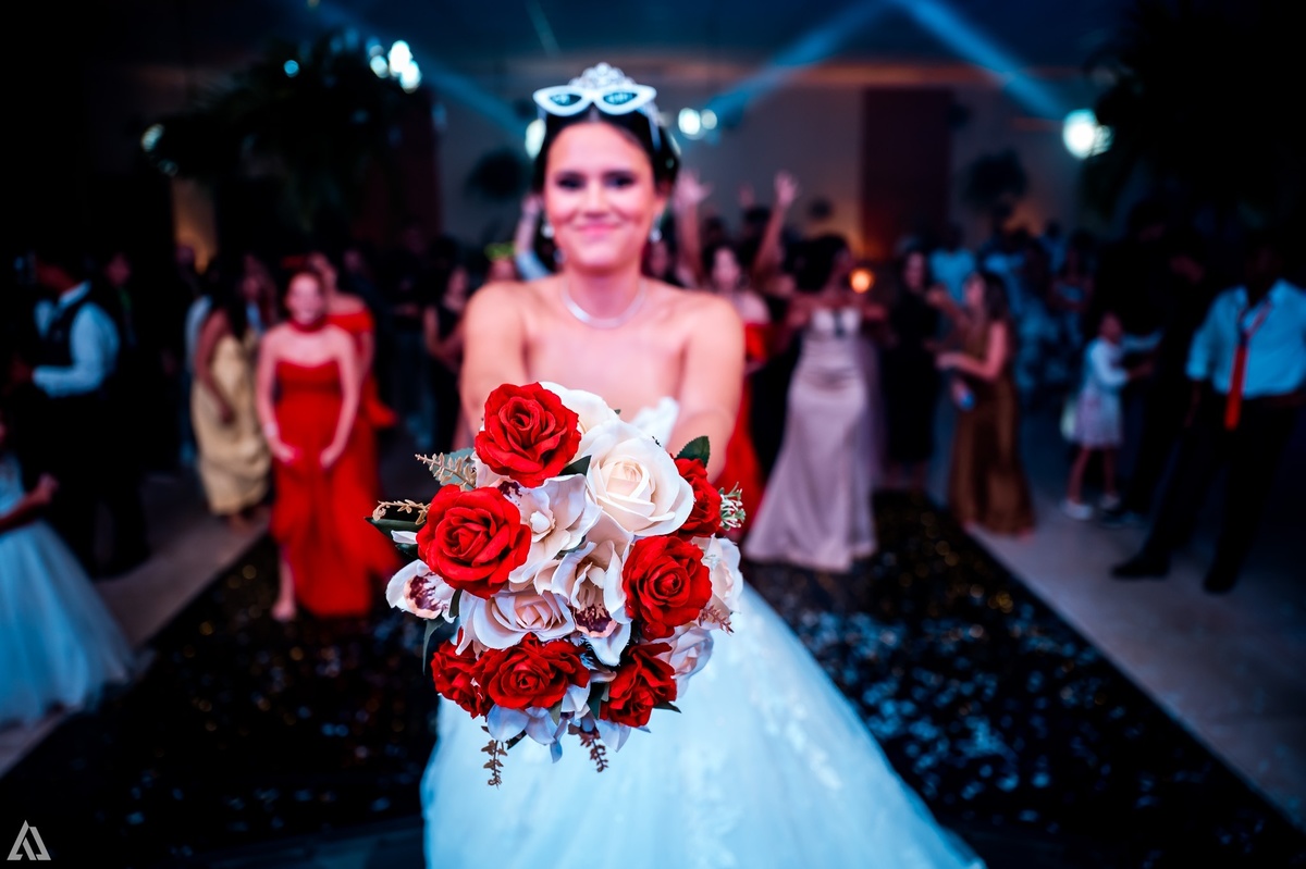 Wedding Casamento Buffet Making Off Decoração Cerimonialista Fotógrafo Vestido Noiva Noivo Camila Hoffmann Cerimonial Elimeire Assessoria de Evento Dani Vidal Vila Nova La Belle Maison Lena Buffet Casarão Penedo Diva Buffet Buquê Resende Penedo 