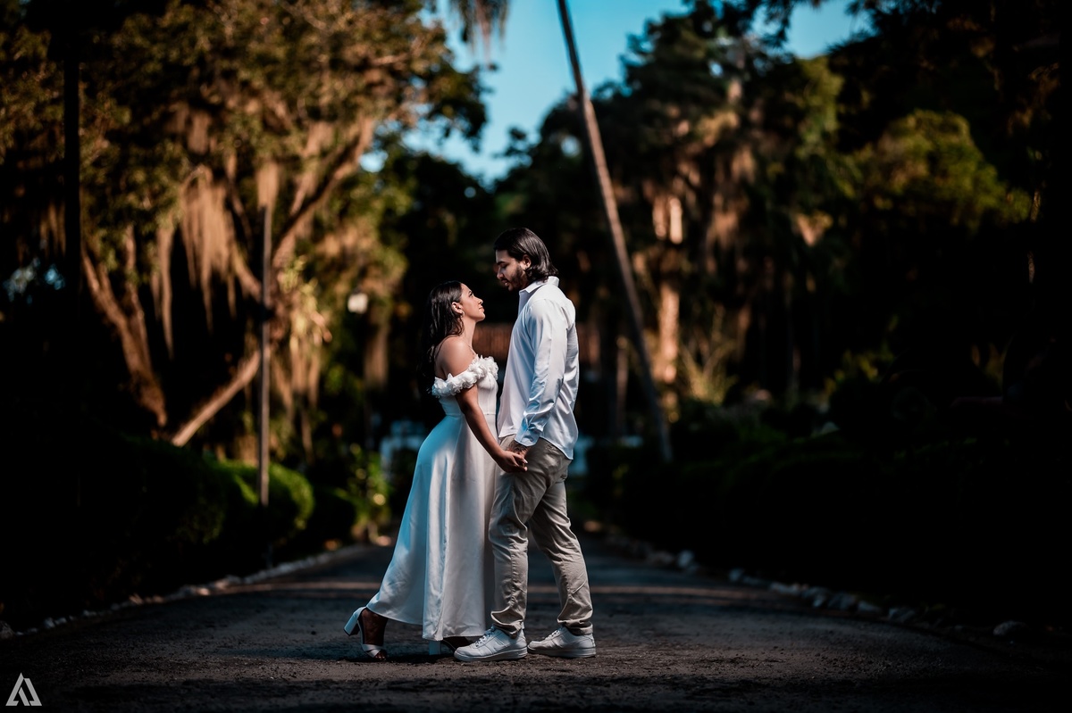Wedding Casamento Buffet Making Off  Cerimonialista Fotógrafo Vestido Foto Noiva Camila Hoffmann Cerimonial Elimeire Dani Vidal La Belle Maison Lena Buffet Casarão Penedo Diva Buffet Buquê Resende Penedo Itatiaia 