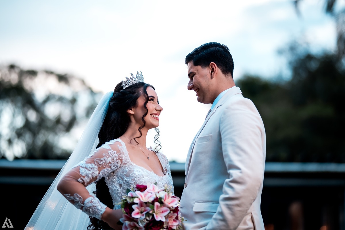 Wedding Casamento Buffet Making Off Decoração Cerimonialista Fotógrafo Vestido Noiva Noivo Camila Hoffmann Cerimonial Elimeire Assessoria de Evento Dani Vidal Vila Nova La Belle Maison Lena Buffet Casarão Penedo Diva Buffet Buquê Resende Penedo 