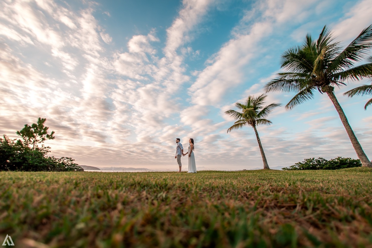 Wedding Casamento Buffet Making Off  Cerimonialista Fotógrafo Vestido Foto Noiva Camila Hoffmann Cerimonial Elimeire Dani Vidal La Belle Maison Lena Buffet Casarão Penedo Diva Buffet Buquê Resende Penedo Itatiaia 