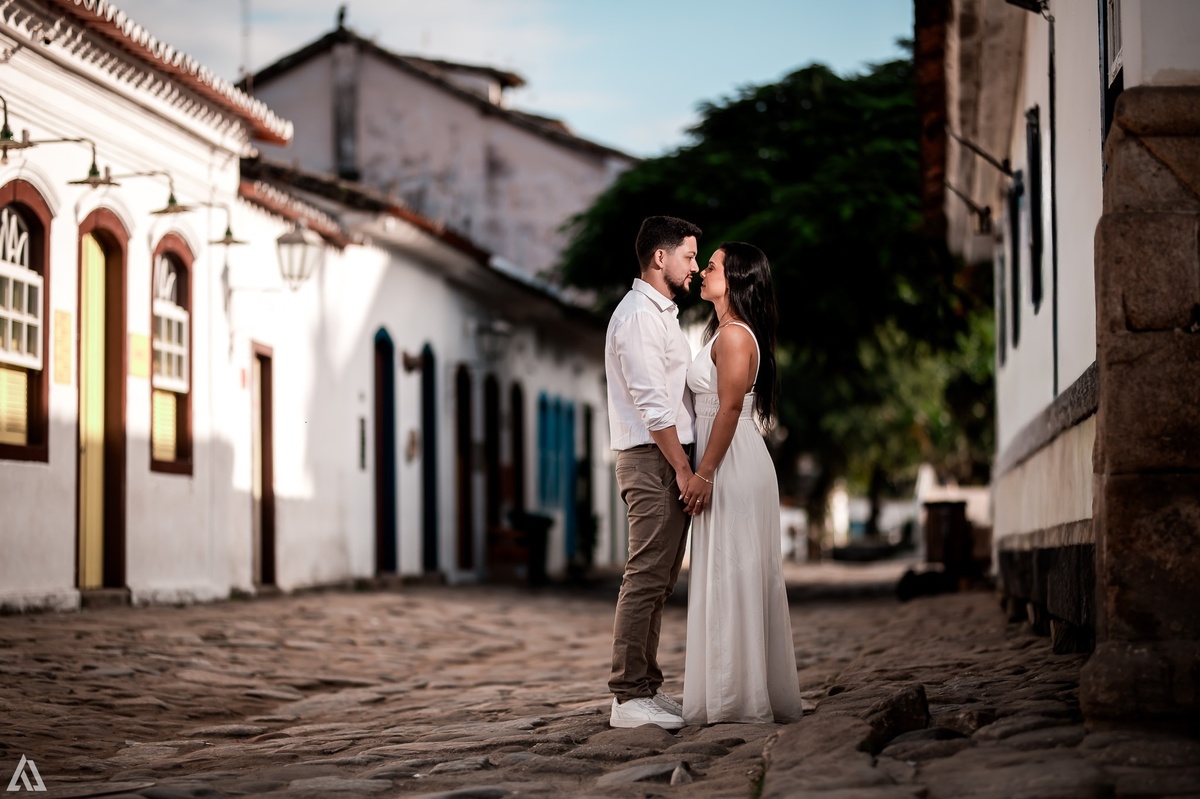 Wedding Casamento Buffet Making Off  Cerimonialista Fotógrafo Vestido Foto Noiva Camila Hoffmann Cerimonial Elimeire Dani Vidal La Belle Maison Lena Buffet Casarão Penedo Diva Buffet Buquê Resende Penedo Itatiaia 