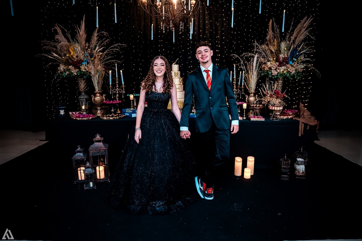 Ensaio Festa Book Teen Debutante 15 Anos Alex Jardim Fotografia Fotógrafo Makink Off Resende Itatiaia Penedo Porto Real Quatis Barra Mansa Volta Redonda Lena Buffet La Belle Maison Estela Dani Vidal Alicia Oliveira Camila Hoffmann Cerimonial Maquiadora