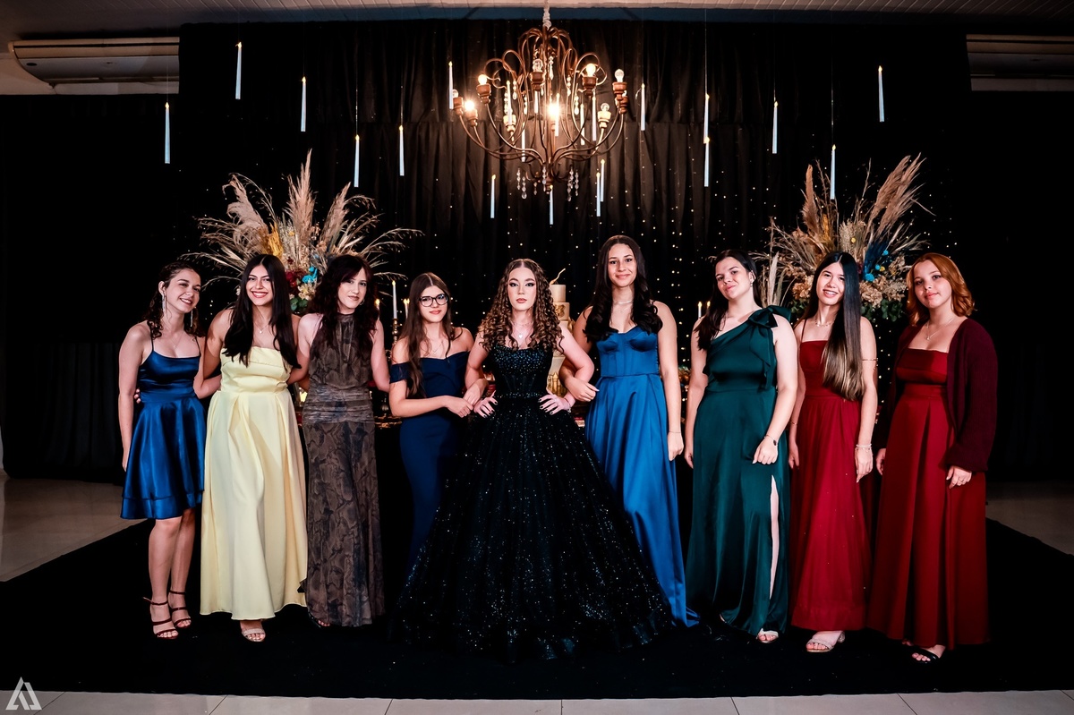 Ensaio Festa Book Teen Debutante 15 Anos Alex Jardim Fotografia Fotógrafo Makink Off Resende Itatiaia Penedo Porto Real Quatis Barra Mansa Volta Redonda Lena Buffet La Belle Maison Estela Dani Vidal Alicia Oliveira Camila Hoffmann Cerimonial Maquiadora