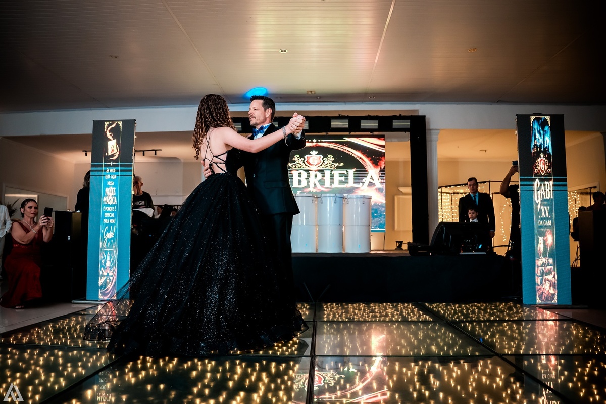 Ensaio Festa Book Teen Debutante 15 Anos Alex Jardim Fotografia Fotógrafo Makink Off Resende Itatiaia Penedo Porto Real Quatis Barra Mansa Volta Redonda Lena Buffet La Belle Maison Estela Dani Vidal Alicia Oliveira Camila Hoffmann Cerimonial Maquiadora