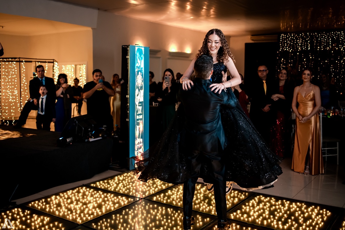 Ensaio Festa Book Teen Debutante 15 Anos Alex Jardim Fotografia Fotógrafo Makink Off Resende Itatiaia Penedo Porto Real Quatis Barra Mansa Volta Redonda Lena Buffet La Belle Maison Estela Dani Vidal Alicia Oliveira Camila Hoffmann Cerimonial Maquiadora