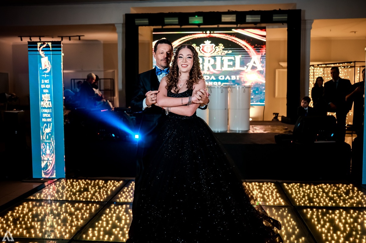 Ensaio Festa Book Teen Debutante 15 Anos Alex Jardim Fotografia Fotógrafo Makink Off Resende Itatiaia Penedo Porto Real Quatis Barra Mansa Volta Redonda Lena Buffet La Belle Maison Estela Dani Vidal Alicia Oliveira Camila Hoffmann Cerimonial Maquiadora