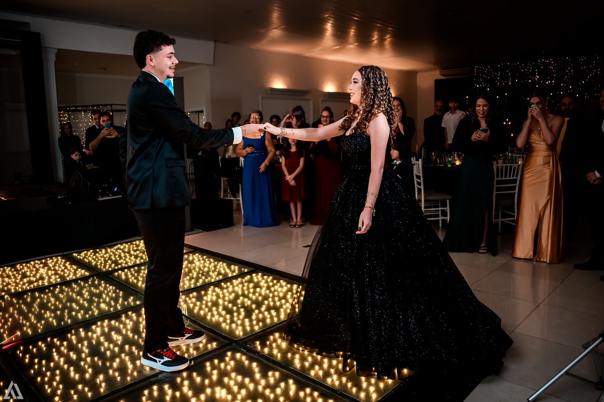 Ensaio Festa Book Teen Debutante 15 Anos Alex Jardim Fotografia Fotógrafo Makink Off Resende Itatiaia Penedo Porto Real Quatis Barra Mansa Volta Redonda Lena Buffet La Belle Maison Estela Dani Vidal Alicia Oliveira Camila Hoffmann Cerimonial Maquiadora