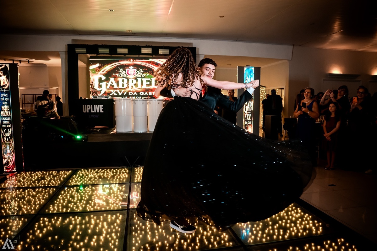 Ensaio Festa Book Teen Debutante 15 Anos Alex Jardim Fotografia Fotógrafo Makink Off Resende Itatiaia Penedo Porto Real Quatis Barra Mansa Volta Redonda Lena Buffet La Belle Maison Estela Dani Vidal Alicia Oliveira Camila Hoffmann Cerimonial Maquiadora