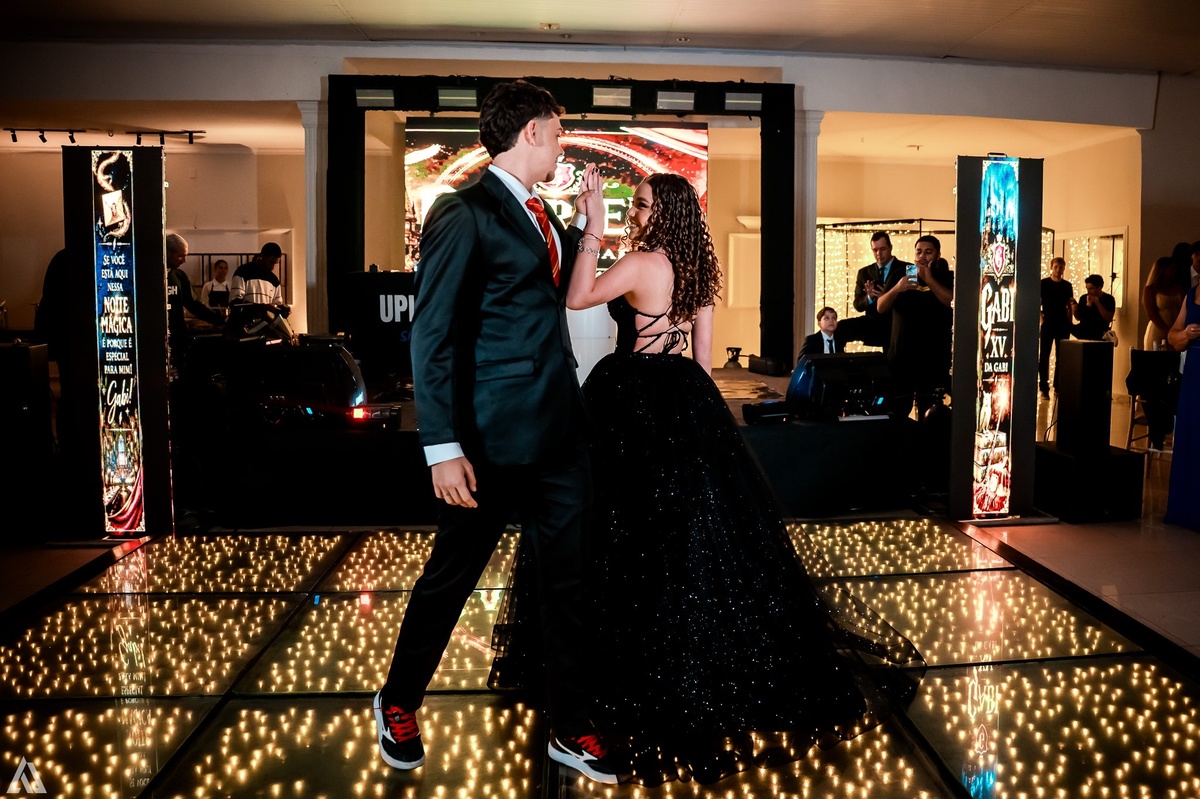 Ensaio Festa Book Teen Debutante 15 Anos Alex Jardim Fotografia Fotógrafo Makink Off Resende Itatiaia Penedo Porto Real Quatis Barra Mansa Volta Redonda Lena Buffet La Belle Maison Estela Dani Vidal Alicia Oliveira Camila Hoffmann Cerimonial Maquiadora