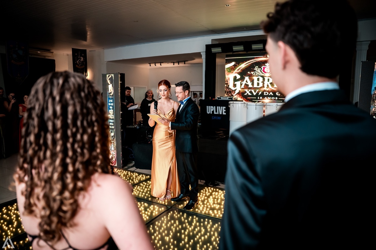 Ensaio Festa Book Teen Debutante 15 Anos Alex Jardim Fotografia Fotógrafo Makink Off Resende Itatiaia Penedo Porto Real Quatis Barra Mansa Volta Redonda Lena Buffet La Belle Maison Estela Dani Vidal Alicia Oliveira Camila Hoffmann Cerimonial Maquiadora