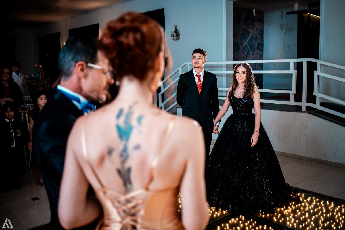 Ensaio Festa Book Teen Debutante 15 Anos Alex Jardim Fotografia Fotógrafo Makink Off Resende Itatiaia Penedo Porto Real Quatis Barra Mansa Volta Redonda Lena Buffet La Belle Maison Estela Dani Vidal Alicia Oliveira Camila Hoffmann Cerimonial Maquiadora