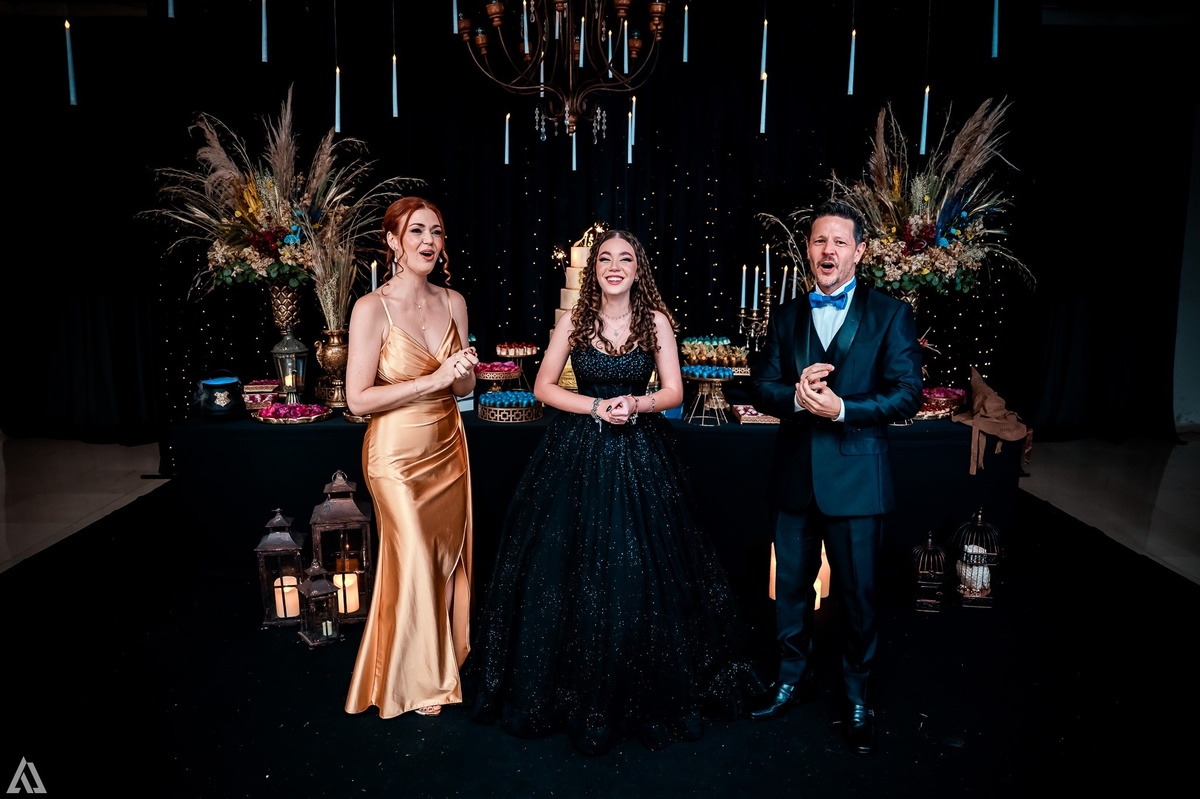 Ensaio Festa Book Teen Debutante 15 Anos Alex Jardim Fotografia Fotógrafo Makink Off Resende Itatiaia Penedo Porto Real Quatis Barra Mansa Volta Redonda Lena Buffet La Belle Maison Estela Dani Vidal Alicia Oliveira Camila Hoffmann Cerimonial Maquiadora