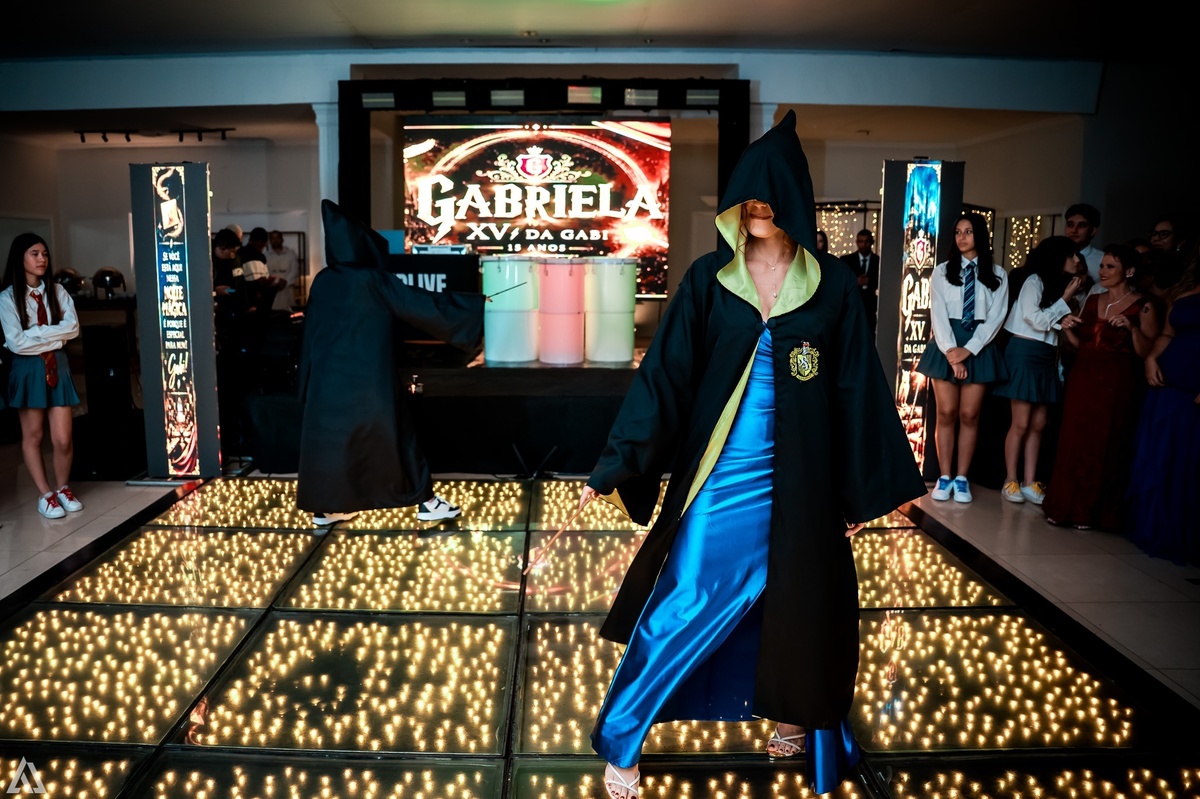 Ensaio Festa Book Teen Debutante 15 Anos Alex Jardim Fotografia Fotógrafo Makink Off Resende Itatiaia Penedo Porto Real Quatis Barra Mansa Volta Redonda Lena Buffet La Belle Maison Estela Dani Vidal Alicia Oliveira Camila Hoffmann Cerimonial Maquiadora