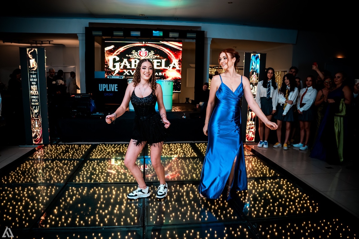 Ensaio Festa Book Teen Debutante 15 Anos Alex Jardim Fotografia Fotógrafo Makink Off Resende Itatiaia Penedo Porto Real Quatis Barra Mansa Volta Redonda Lena Buffet La Belle Maison Estela Dani Vidal Alicia Oliveira Camila Hoffmann Cerimonial Maquiadora