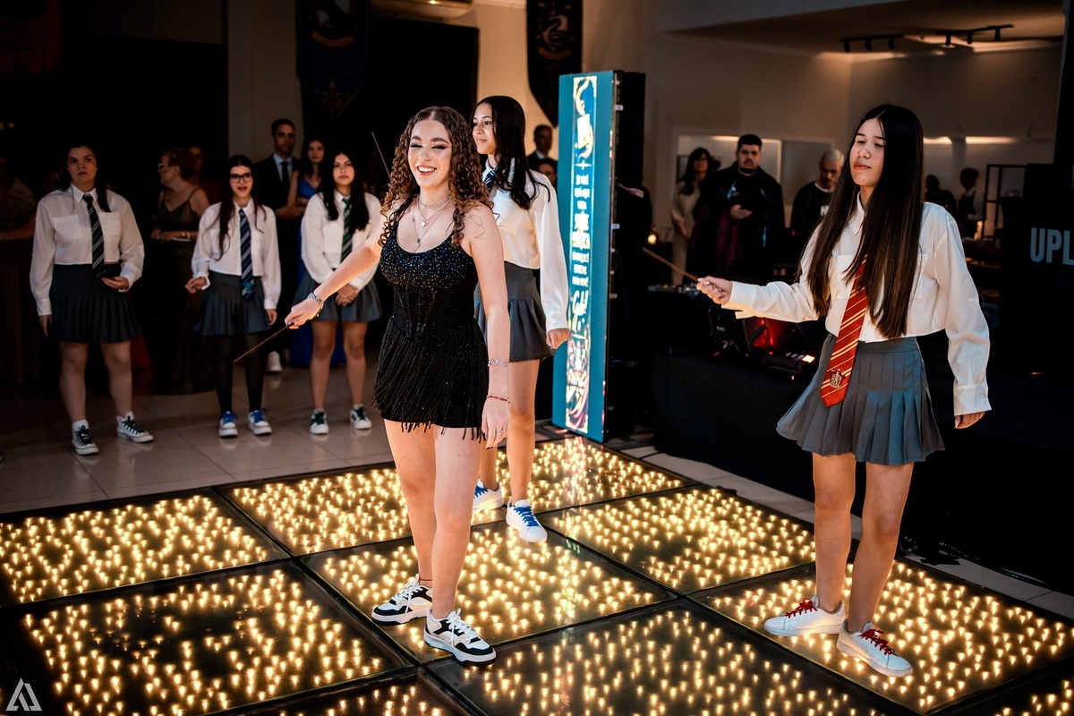 Ensaio Festa Book Teen Debutante 15 Anos Alex Jardim Fotografia Fotógrafo Makink Off Resende Itatiaia Penedo Porto Real Quatis Barra Mansa Volta Redonda Lena Buffet La Belle Maison Estela Dani Vidal Alicia Oliveira Camila Hoffmann Cerimonial Maquiadora