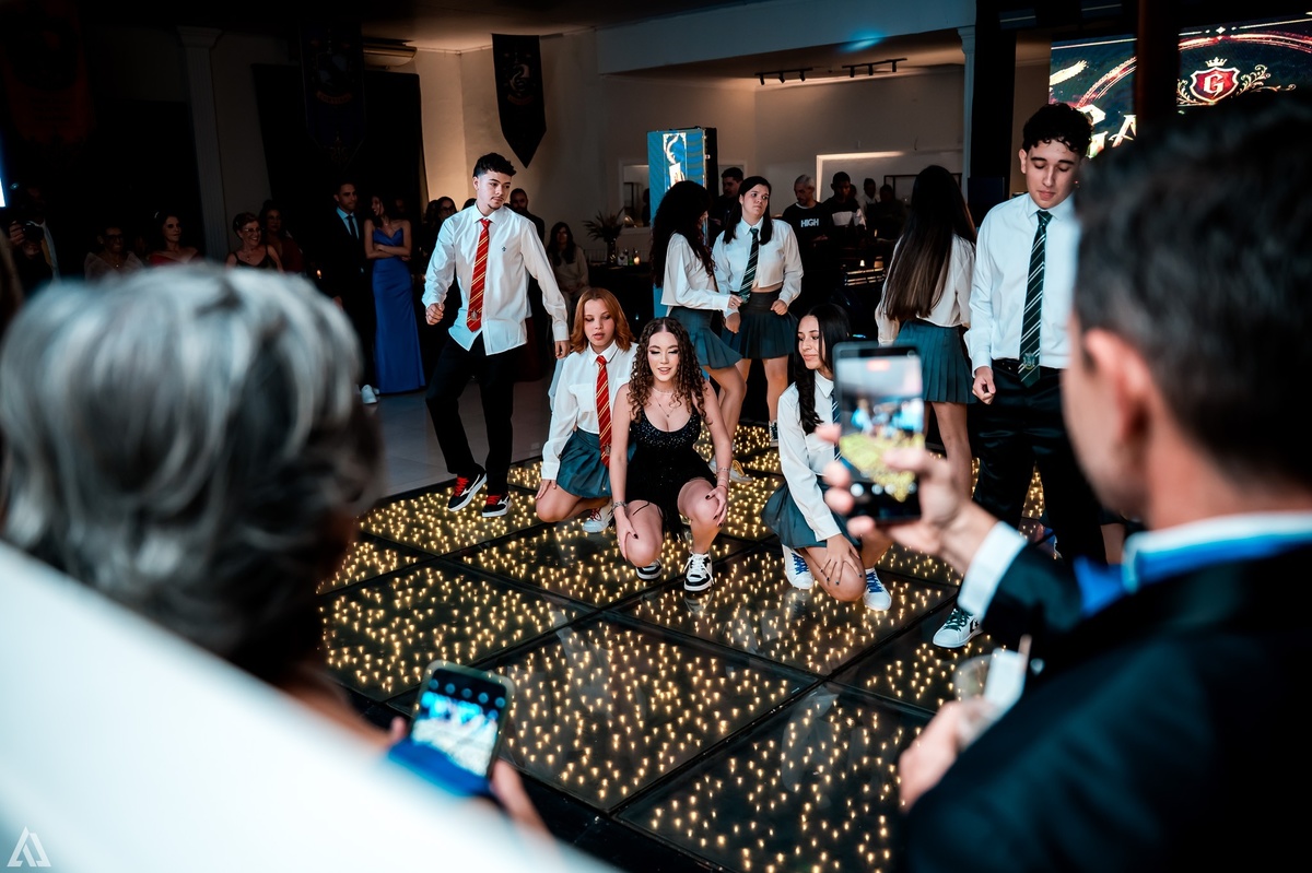 Ensaio Festa Book Teen Debutante 15 Anos Alex Jardim Fotografia Fotógrafo Makink Off Resende Itatiaia Penedo Porto Real Quatis Barra Mansa Volta Redonda Lena Buffet La Belle Maison Estela Dani Vidal Alicia Oliveira Camila Hoffmann Cerimonial Maquiadora