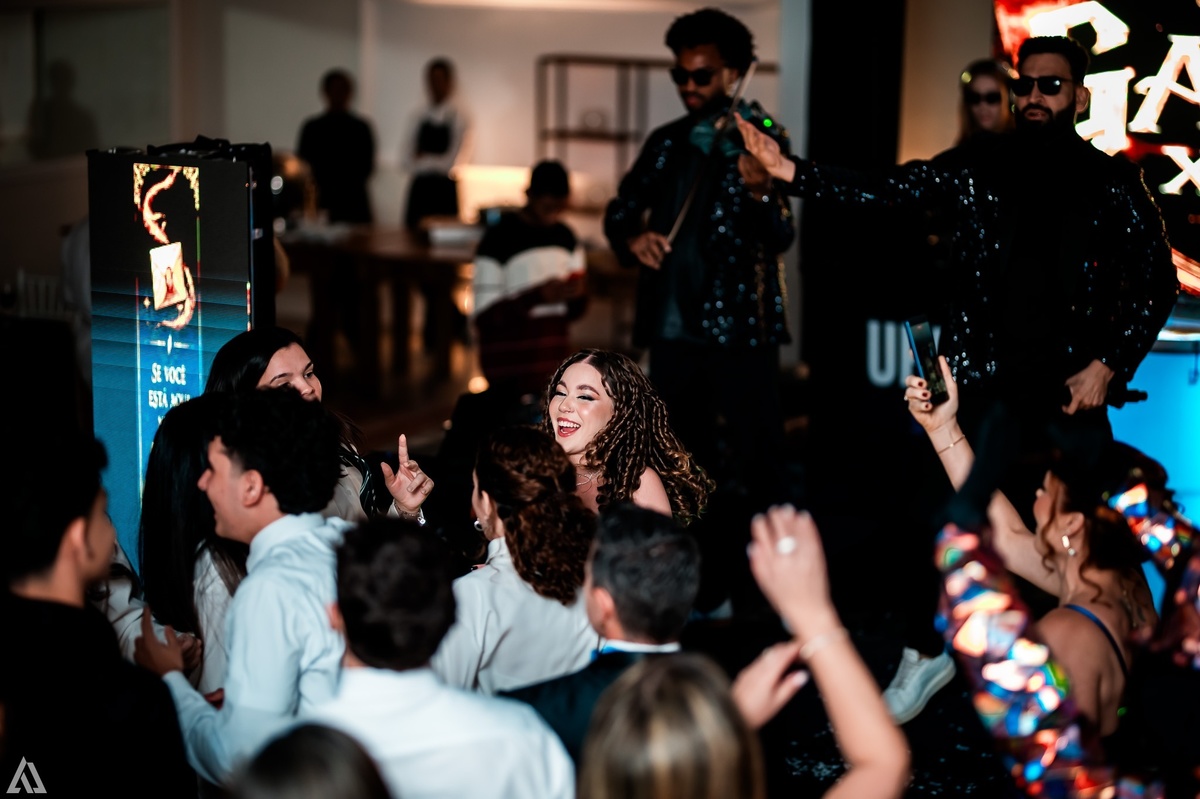 Ensaio Festa Book Teen Debutante 15 Anos Alex Jardim Fotografia Fotógrafo Makink Off Resende Itatiaia Penedo Porto Real Quatis Barra Mansa Volta Redonda Lena Buffet La Belle Maison Estela Dani Vidal Alicia Oliveira Camila Hoffmann Cerimonial Maquiadora