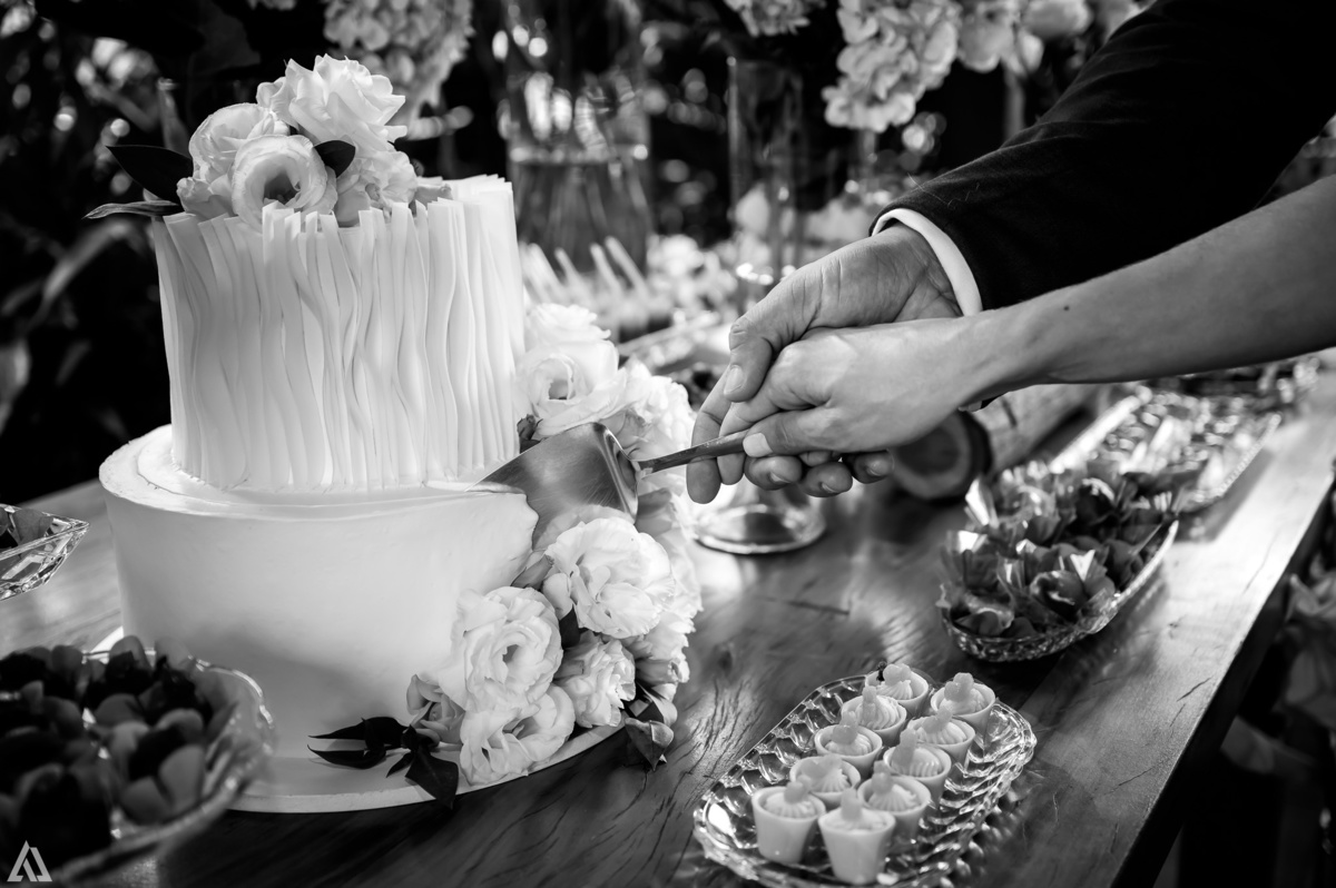 Wedding Casamento Buffet Making Off Decoração Cerimonialista Fotógrafo Vestido Noiva Noivo Camila Hoffmann Cerimonial Elimeire Assessoria de Evento Dani Vidal Vila Nova La Belle Maison Lena Buffet Casarão Penedo Diva Buffet Buquê Resende Penedo 