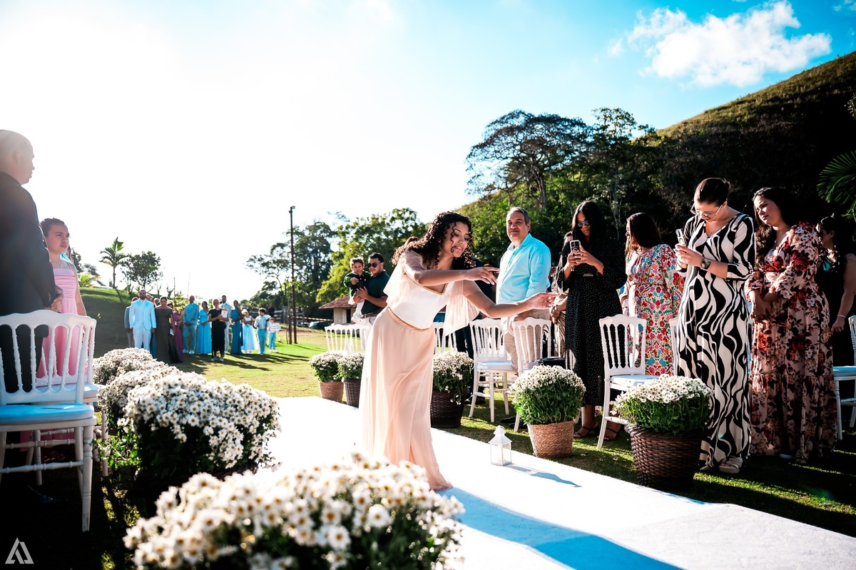 Wedding Casamento Buffet Making Off Decoração Cerimonialista Fotógrafo Vestido Noiva Noivo Camila Hoffmann Cerimonial Elimeire Assessoria de Evento Dani Vidal Vila Nova La Belle Maison Lena Buffet Casarão Penedo Diva Buffet Buquê Resende Penedo 