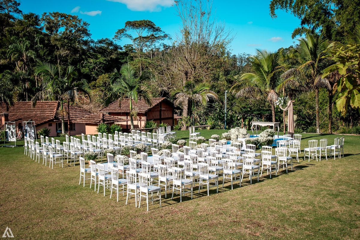 Wedding Casamento Buffet Making Off Decoração Cerimonialista Fotógrafo Vestido Noiva Noivo Camila Hoffmann Cerimonial Elimeire Assessoria de Evento Dani Vidal Vila Nova La Belle Maison Lena Buffet Casarão Penedo Diva Buffet Buquê Resende Penedo 