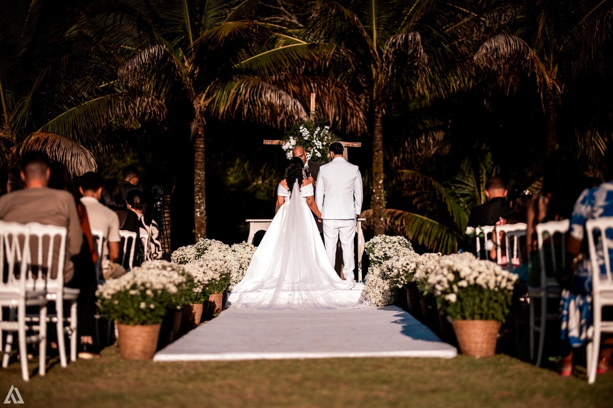 Wedding Casamento Buffet Making Off Decoração Cerimonialista Fotógrafo Vestido Noiva Noivo Camila Hoffmann Cerimonial Elimeire Assessoria de Evento Dani Vidal Vila Nova La Belle Maison Lena Buffet Casarão Penedo Diva Buffet Buquê Resende Penedo 