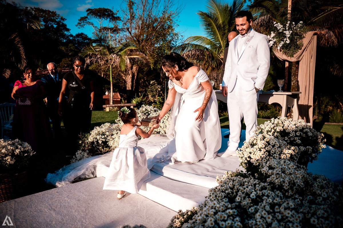Wedding Casamento Buffet Making Off Decoração Cerimonialista Fotógrafo Vestido Noiva Noivo Camila Hoffmann Cerimonial Elimeire Assessoria de Evento Dani Vidal Vila Nova La Belle Maison Lena Buffet Casarão Penedo Diva Buffet Buquê Resende Penedo 