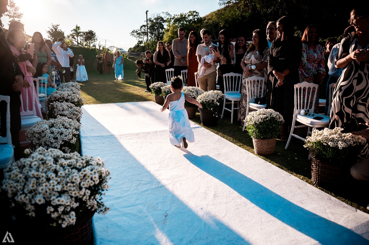 Wedding Casamento Buffet Making Off Decoração Cerimonialista Fotógrafo Vestido Noiva Noivo Camila Hoffmann Cerimonial Elimeire Assessoria de Evento Dani Vidal Vila Nova La Belle Maison Lena Buffet Casarão Penedo Diva Buffet Buquê Resende Penedo 