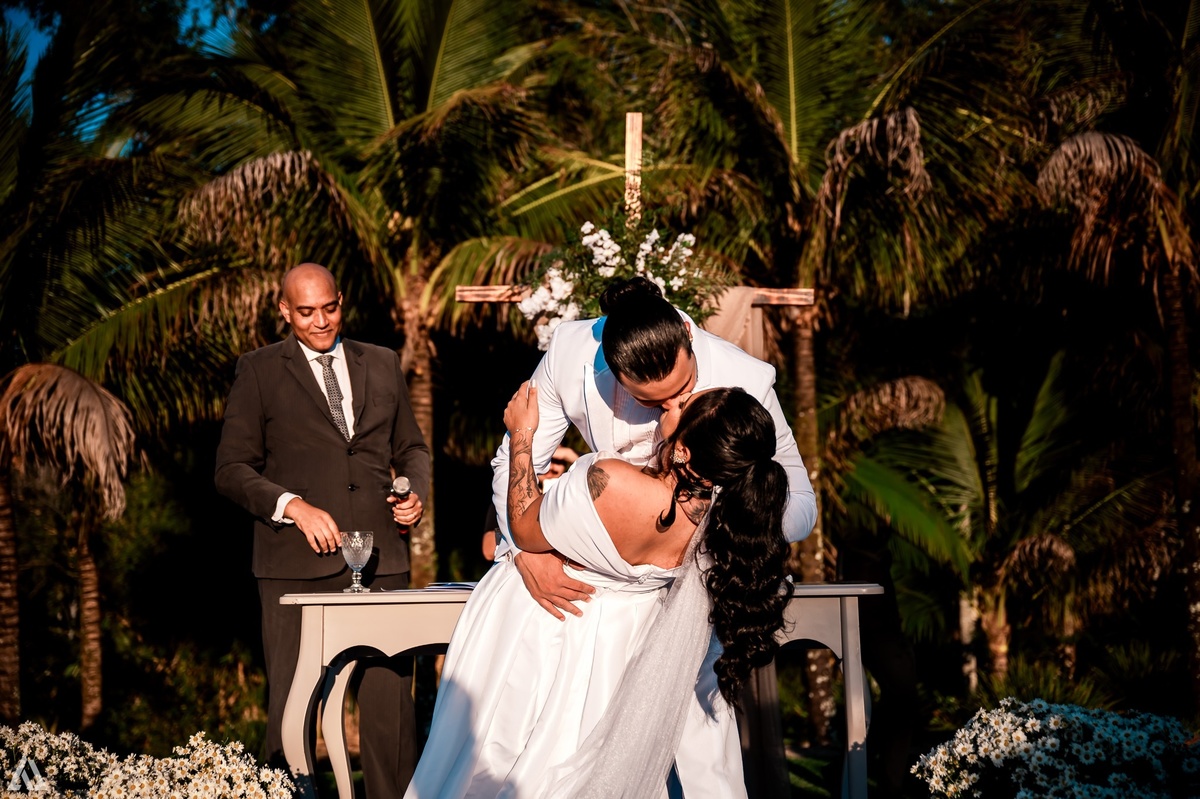 Wedding Casamento Buffet Making Off Decoração Cerimonialista Fotógrafo Vestido Noiva Noivo Camila Hoffmann Cerimonial Elimeire Assessoria de Evento Dani Vidal Vila Nova La Belle Maison Lena Buffet Casarão Penedo Diva Buffet Buquê Resende Penedo 