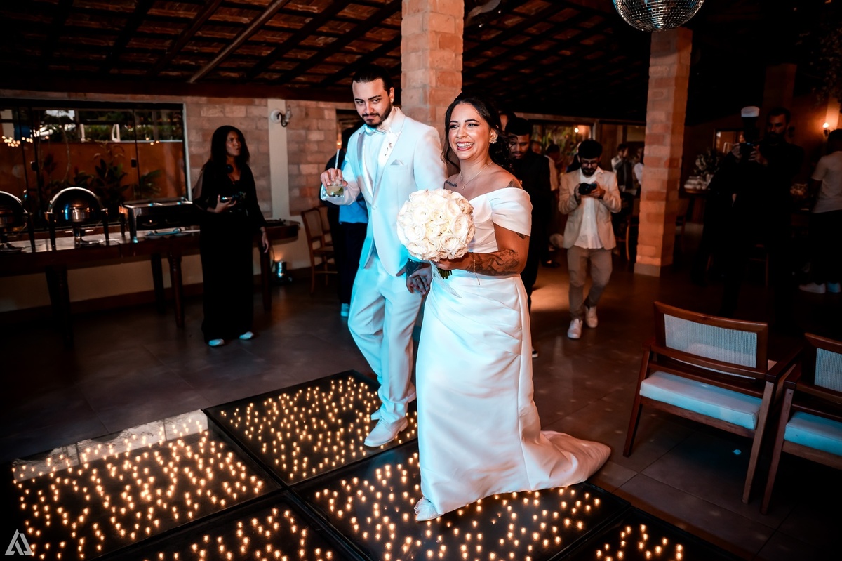 Wedding Casamento Buffet Making Off Decoração Cerimonialista Fotógrafo Vestido Noiva Noivo Camila Hoffmann Cerimonial Elimeire Assessoria de Evento Dani Vidal Vila Nova La Belle Maison Lena Buffet Casarão Penedo Diva Buffet Buquê Resende Penedo 