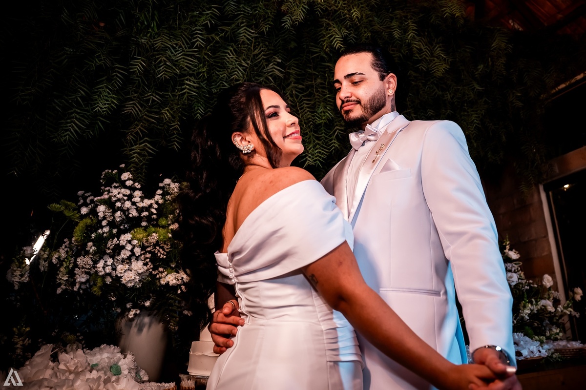 Wedding Casamento Buffet Making Off Decoração Cerimonialista Fotógrafo Vestido Noiva Noivo Camila Hoffmann Cerimonial Elimeire Assessoria de Evento Dani Vidal Vila Nova La Belle Maison Lena Buffet Casarão Penedo Diva Buffet Buquê Resende Penedo 
