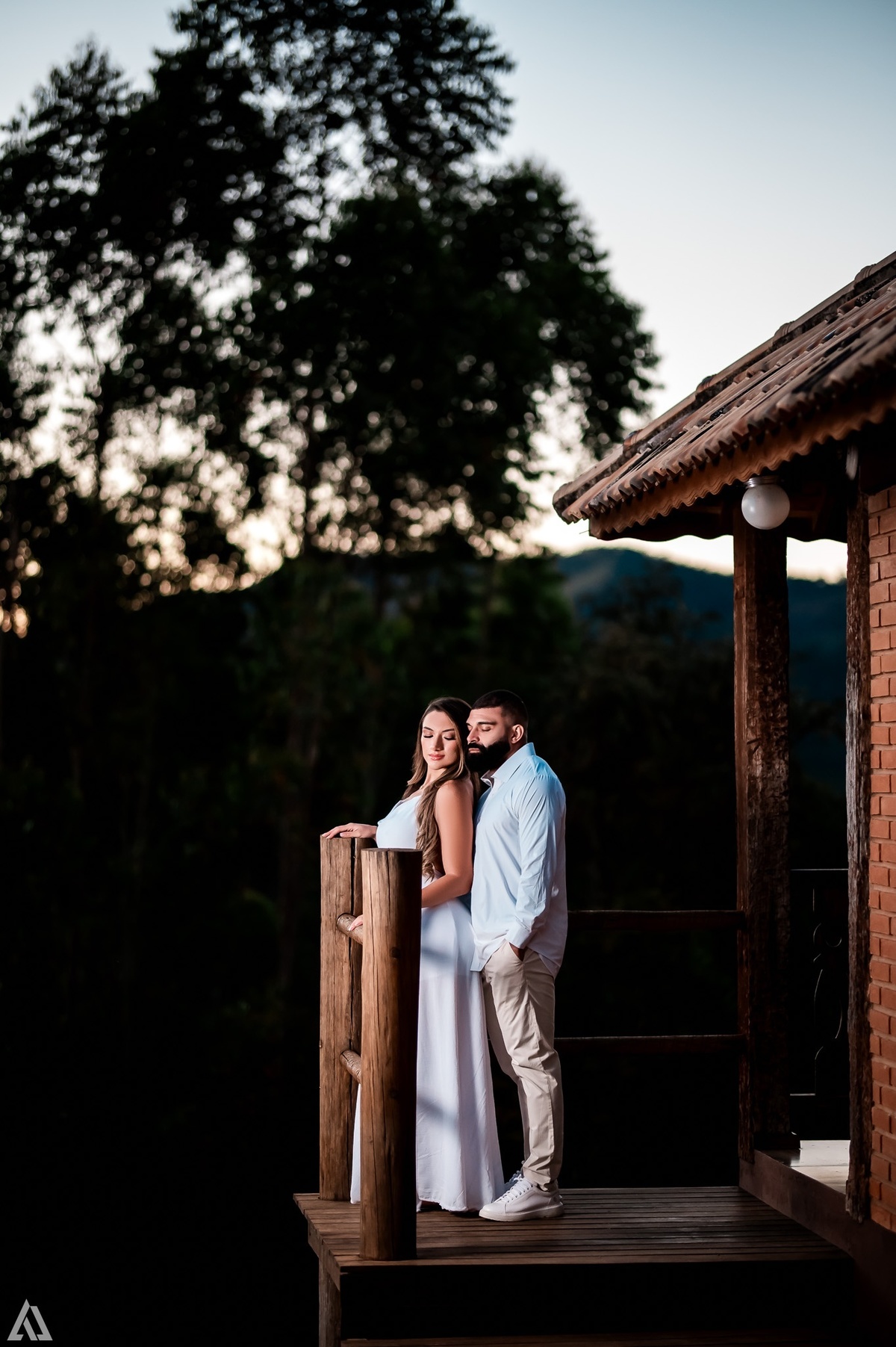 Wedding Casamento Buffet Making Off  Cerimonialista Fotógrafo Vestido Foto Noiva Camila Hoffmann Cerimonial Elimeire Dani Vidal La Belle Maison Lena Buffet Casarão Penedo Diva Buffet Buquê Resende Penedo Itatiaia 