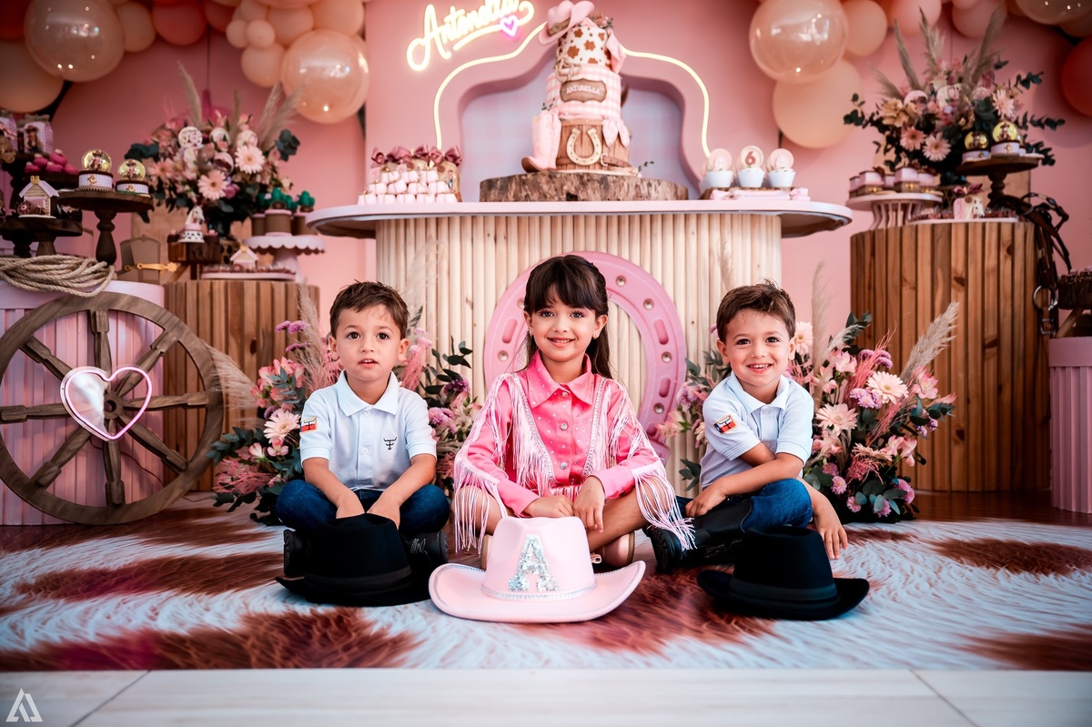 Festa Infantil 1 Ano Meu primeiro Ano aniversário festa de criança recreaê recreação infantil decoração salão de festa doceria meu pé de jambo pintou alegria Lidia Rezende Maria Faz festa Bellita Festas Andressa Ramos & Matterfloris Juliana Nery Decor