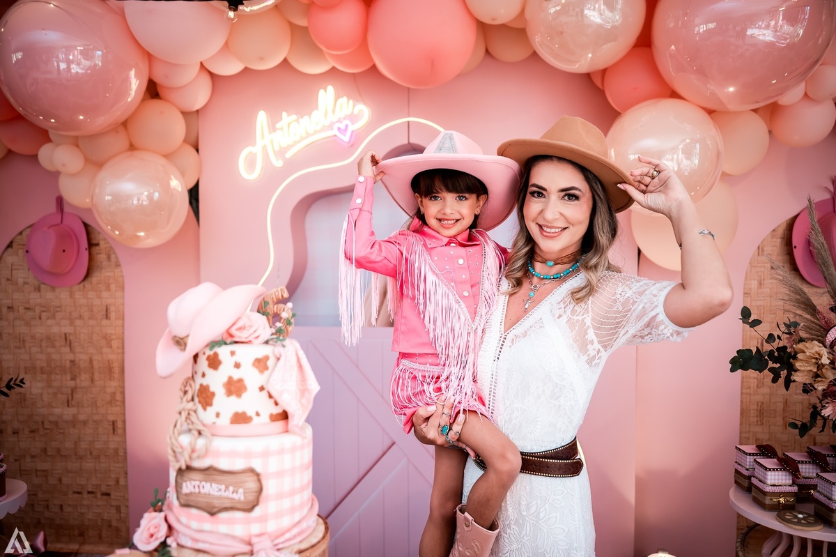 Festa Infantil 1 Ano Meu primeiro Ano aniversário festa de criança recreaê recreação infantil decoração salão de festa doceria meu pé de jambo pintou alegria Lidia Rezende Maria Faz festa Bellita Festas Andressa Ramos & Matterfloris Juliana Nery Decor