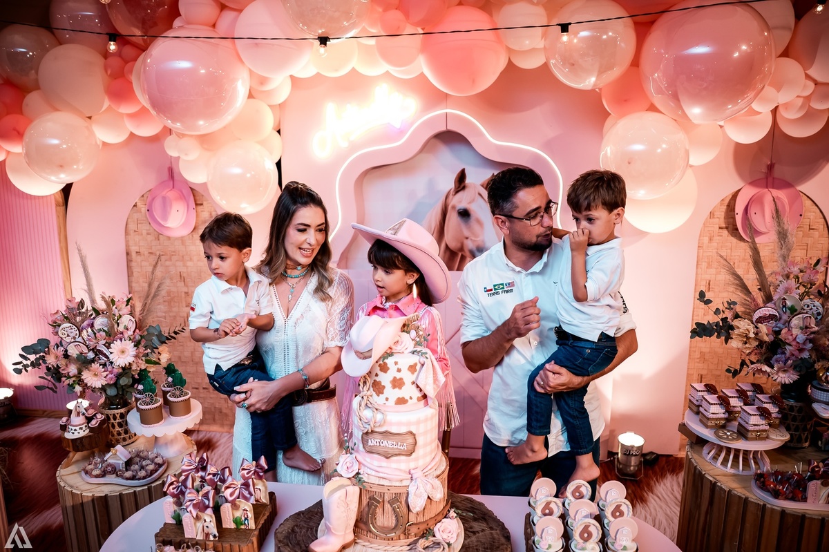 Festa Infantil 1 Ano Meu primeiro Ano aniversário festa de criança recreaê recreação infantil decoração salão de festa doceria meu pé de jambo pintou alegria Lidia Rezende Maria Faz festa Bellita Festas Andressa Ramos & Matterfloris Juliana Nery Decor