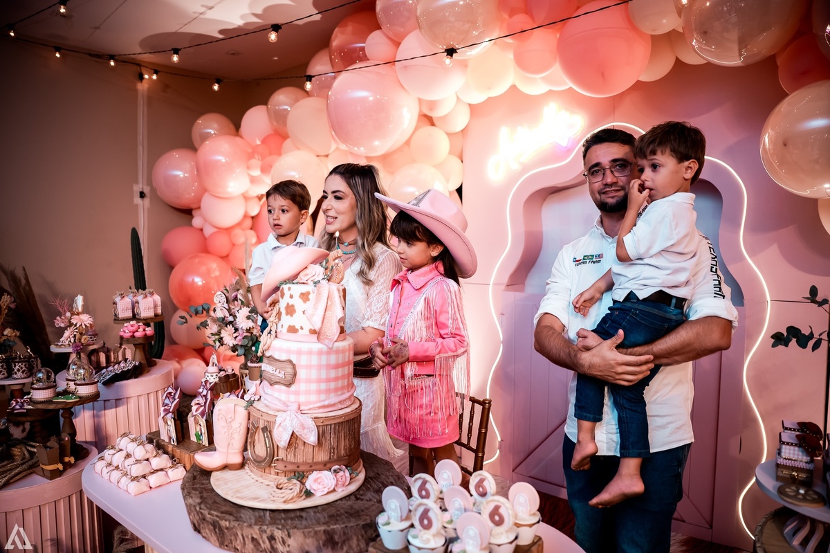 Festa Infantil 1 Ano Meu primeiro Ano aniversário festa de criança recreaê recreação infantil decoração salão de festa doceria meu pé de jambo pintou alegria Lidia Rezende Maria Faz festa Bellita Festas Andressa Ramos & Matterfloris Juliana Nery Decor