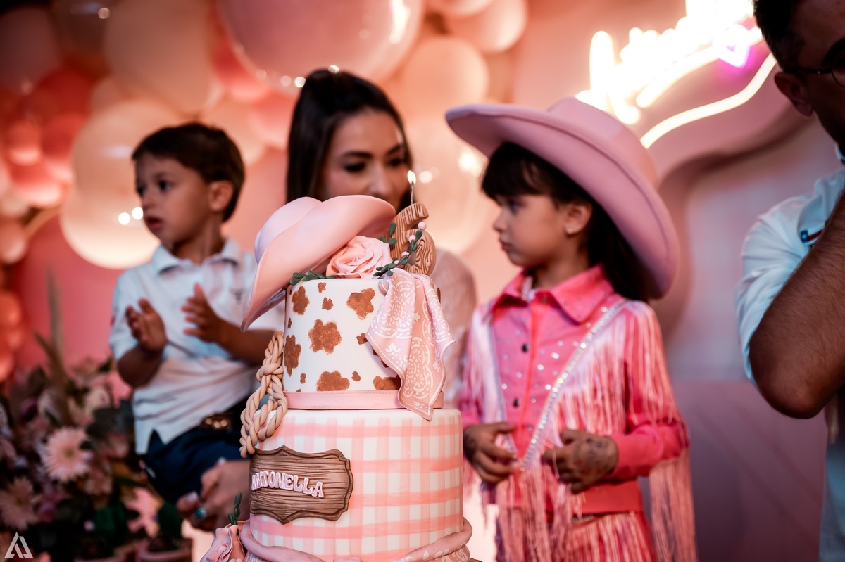 Festa Infantil 1 Ano Meu primeiro Ano aniversário festa de criança recreaê recreação infantil decoração salão de festa doceria meu pé de jambo pintou alegria Lidia Rezende Maria Faz festa Bellita Festas Andressa Ramos & Matterfloris Juliana Nery Decor
