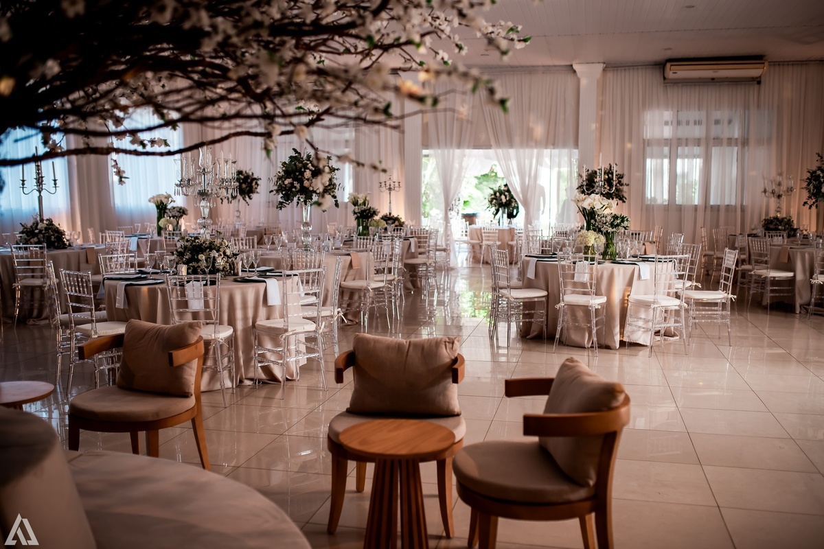 Wedding Casamento Buffet Making Off Decoração Cerimonialista Fotógrafo Vestido Noiva Noivo Camila Hoffmann Cerimonial Elimeire Assessoria de Evento Dani Vidal Vila Nova La Belle Maison Lena Buffet Casarão Penedo Diva Buffet Buquê Resende Penedo 