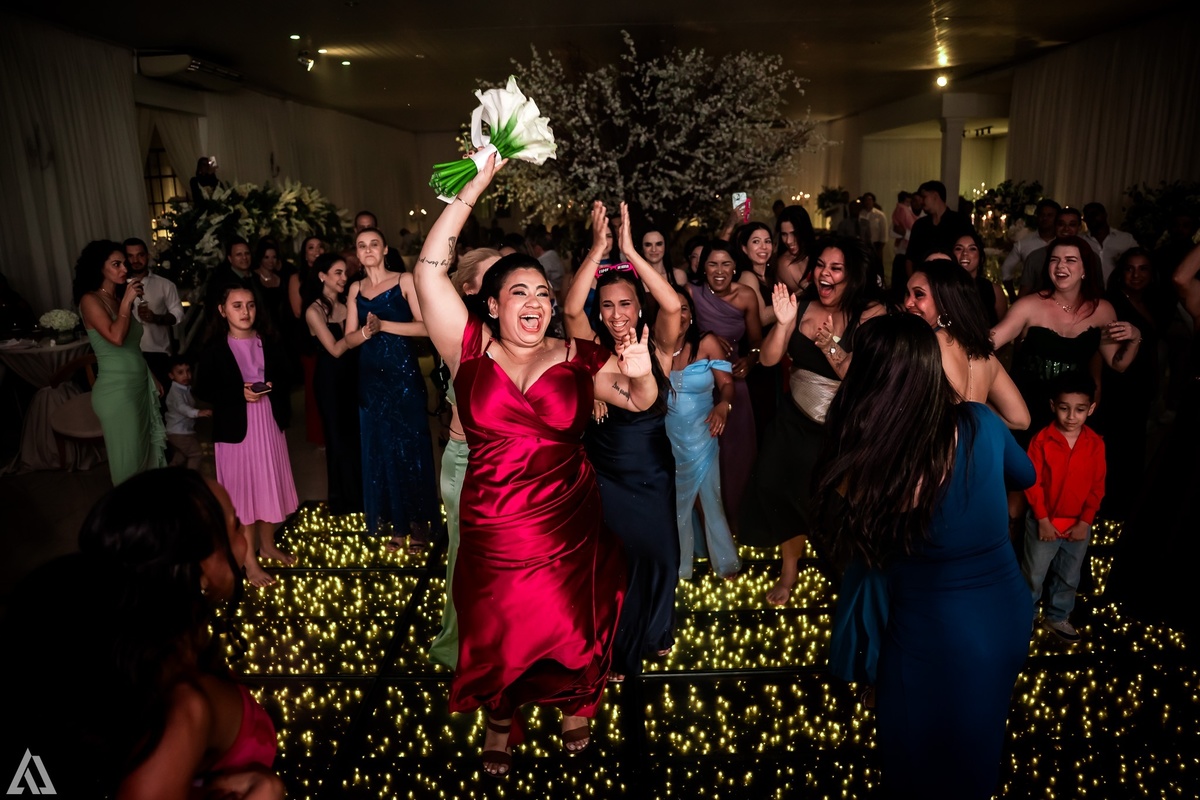 Wedding Casamento Buffet Making Off Decoração Cerimonialista Fotógrafo Vestido Noiva Noivo Camila Hoffmann Cerimonial Elimeire Assessoria de Evento Dani Vidal Vila Nova La Belle Maison Lena Buffet Casarão Penedo Diva Buffet Buquê Resende Penedo 