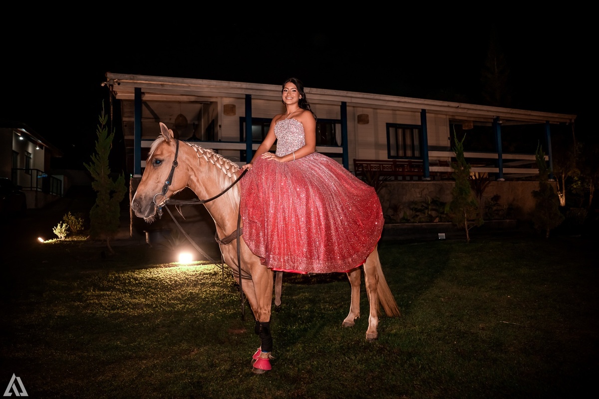 Ensaio Festa Book Teen Debutante 15 Anos Alex Jardim Fotografia Fotógrafo Makink Off Resende Itatiaia Penedo Porto Real Quatis Barra Mansa Volta Redonda Lena Buffet La Belle Maison Estela Dani Vidal Alicia Oliveira Camila Hoffmann Cerimonial Maquiadora