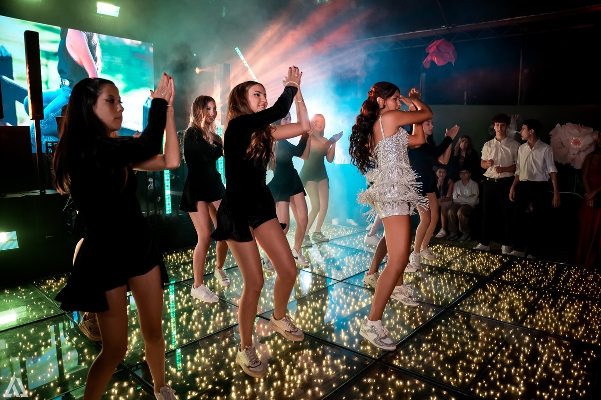 Ensaio Festa Book Teen Debutante 15 Anos Alex Jardim Fotografia Fotógrafo Makink Off Resende Itatiaia Penedo Porto Real Quatis Barra Mansa Volta Redonda Lena Buffet La Belle Maison Estela Dani Vidal Alicia Oliveira Camila Hoffmann Cerimonial Maquiadora