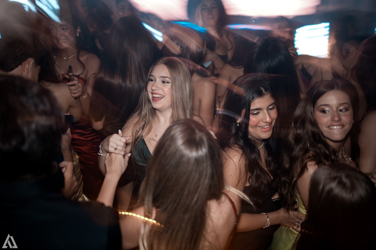Ensaio Festa Book Teen Debutante 15 Anos Alex Jardim Fotografia Fotógrafo Makink Off Resende Itatiaia Penedo Porto Real Quatis Barra Mansa Volta Redonda Lena Buffet La Belle Maison Estela Dani Vidal Alicia Oliveira Camila Hoffmann Cerimonial Maquiadora